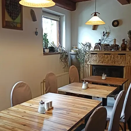 马里昂膳食公寓别墅酒店 3*